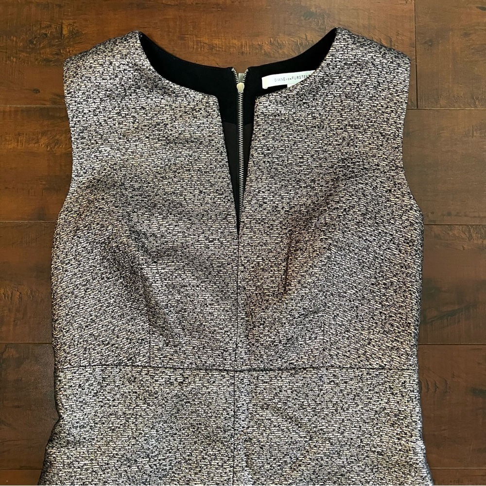DIANE VON FURSTENBERG Yvette Metallic A-Line Dress Mini Sleeveless Size 6 DVF - Picture 4 of 14